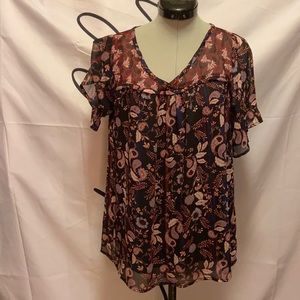 Short sleeve top